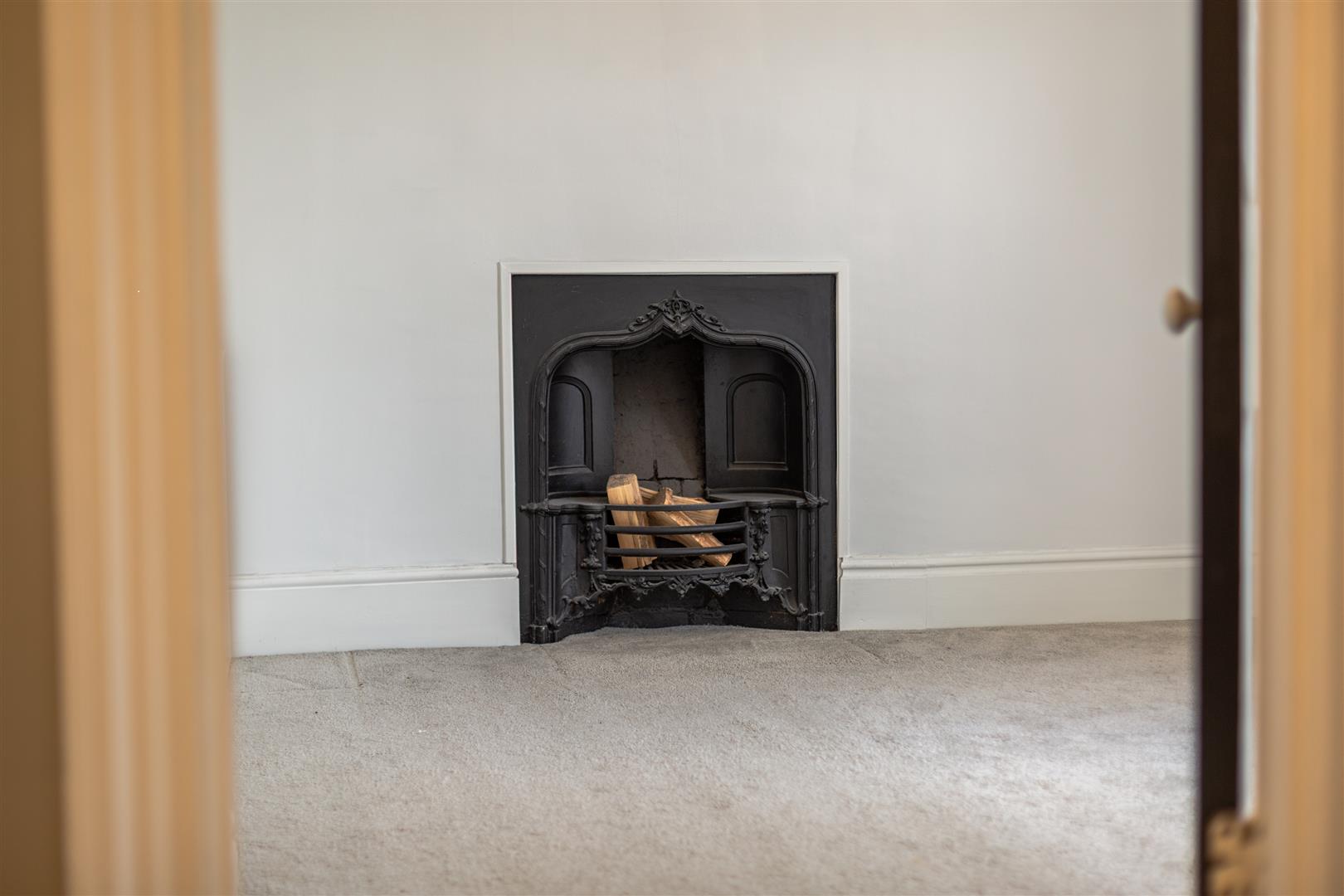 Queen Victoria Road, Llanelli, SA15 2TL